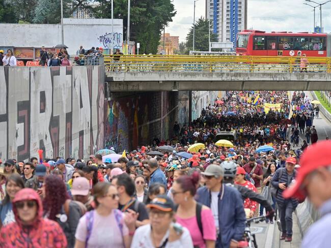 Marchas de maestros y sindicalistas.