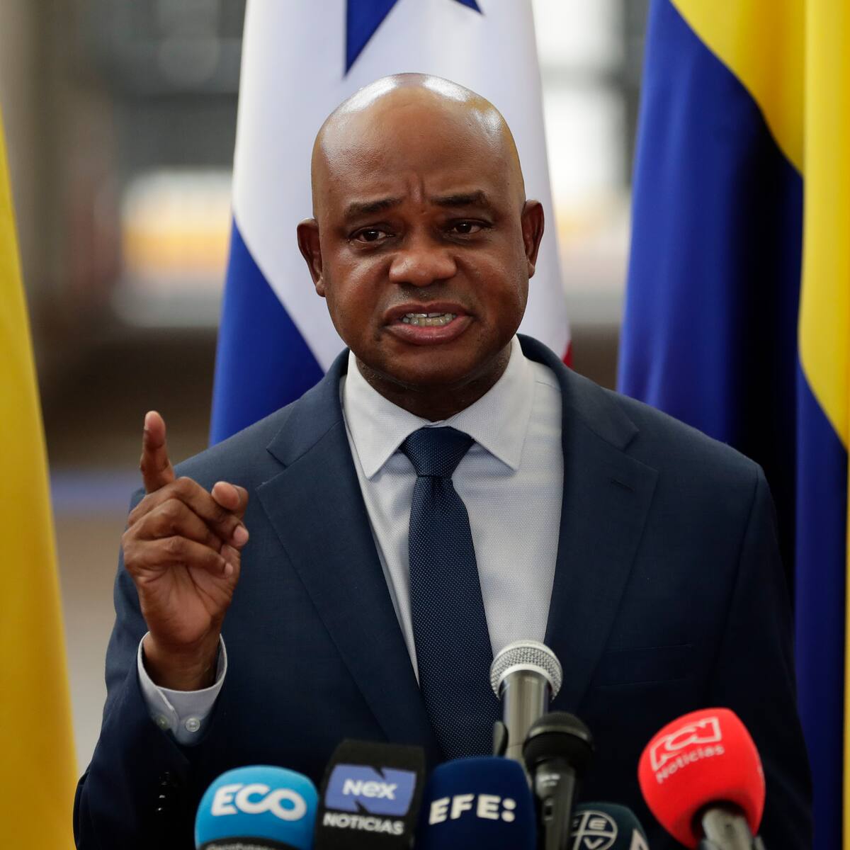 Se están involucrando en asuntos donde no nos involucramos: canciller (e) Murillo a EE.UU.