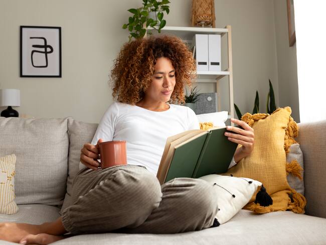 Mujeres solteras son más felices que los hombres solteros: esta es la razón, según estudio