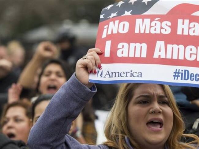 Las políticas sobre inmigración son una de las principales preocupaciones de los votantes latinos. Foto: Getty Images / BBC Mundo.