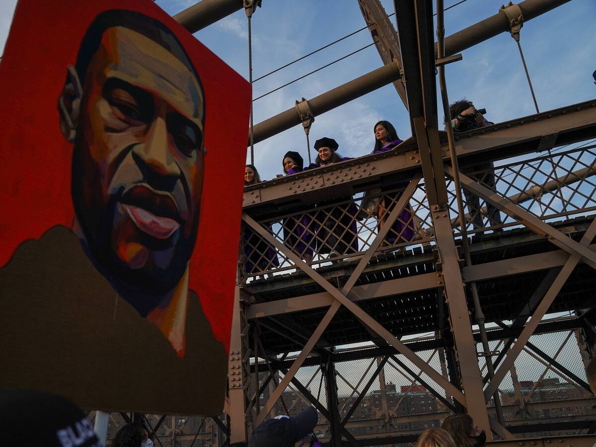Tres años y medio de cárcel para un policía implicado en la muerte de George Floyd