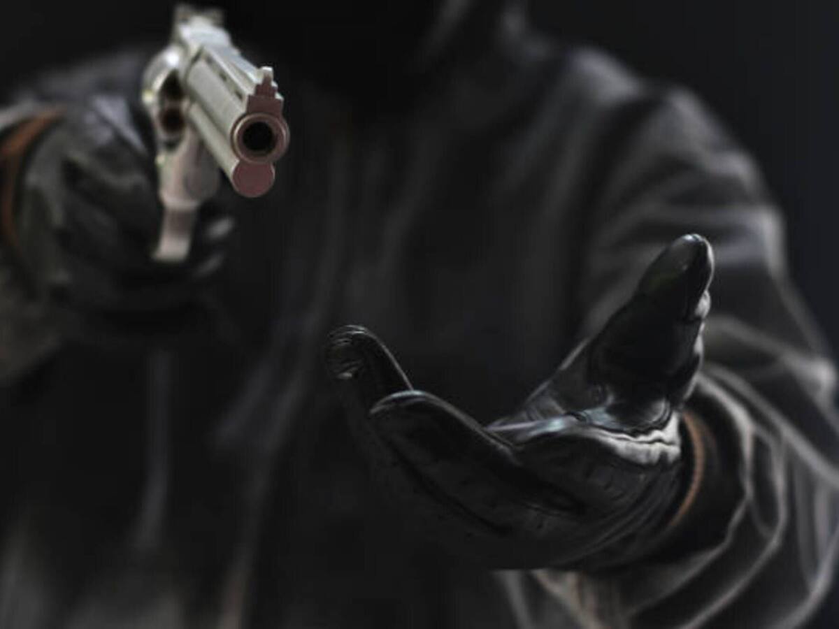 Dos policías heridos al frustrar un atraco en un restaurante de Santa Marta