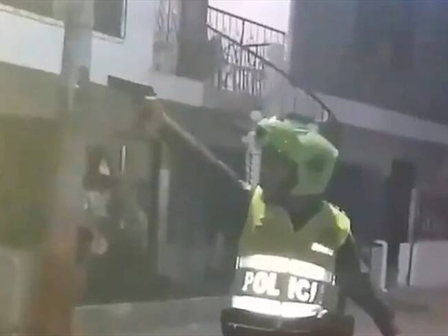 El patrullero esta siendo investigado por la Policía . Foto: Cortesía