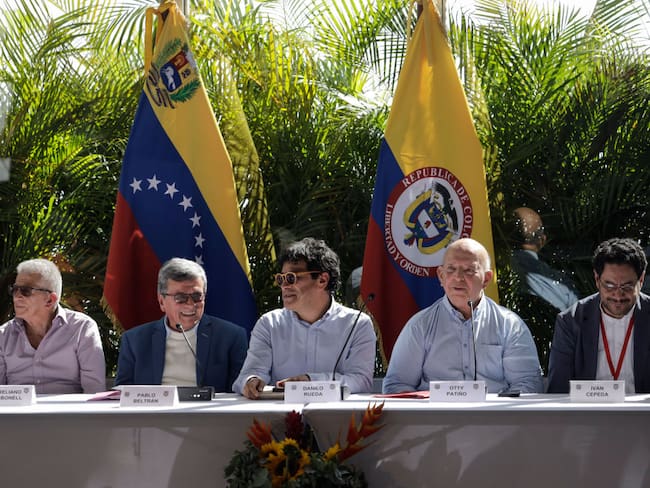 Negociaciones entre el Gobierno y el ELN. (Photo by Jesus Vargas/picture alliance via Getty Images)