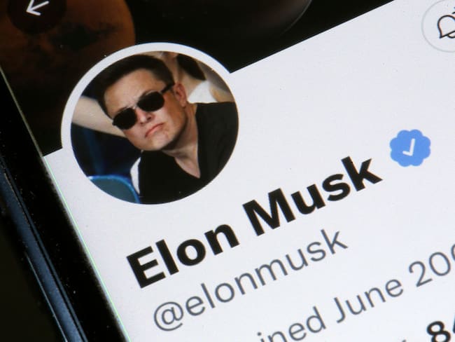 Elon Musk perfil de Twitter. Foto: Ilustración de Chesnot/Getty Images