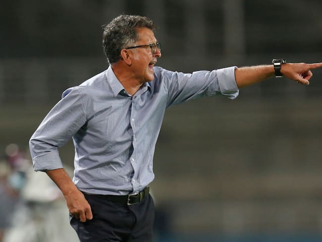 Juan Carlos Osorio, técnico del America de Cali (Photo by Ernesto Guzman - Pool/Getty Images)