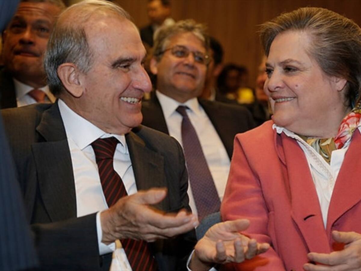 Clara López se reunió con Humberto de la Calle para hablar de alianzas