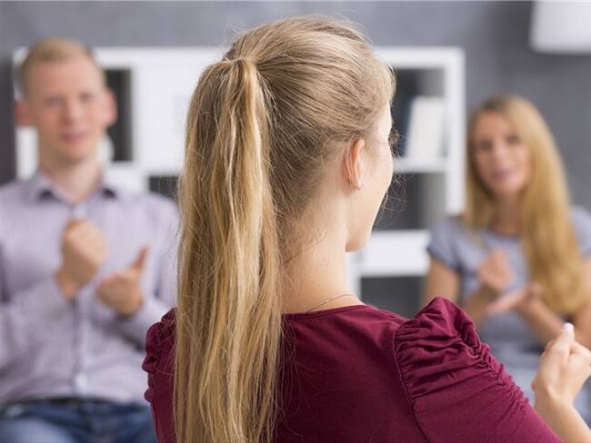 Así serán los primeros posgrados para sordos en Colombia. Foto: