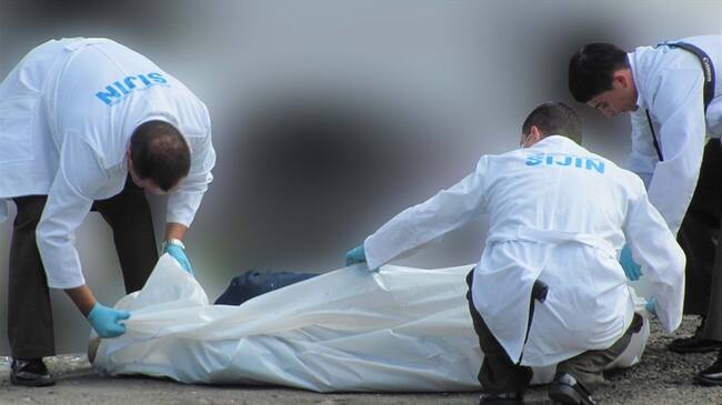 Testigos informaron que los responsables escaparon hacia la vereda San Isidro, mientras que los afectados fueron llevados de urgencia al hospital local. Foto: Colprensa