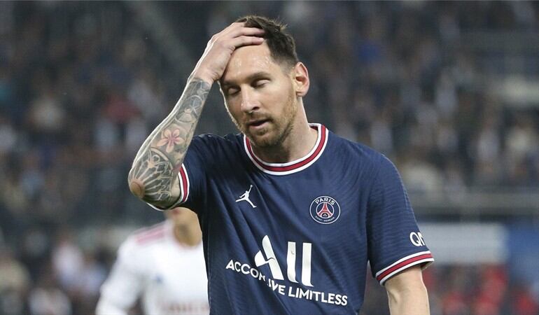 Lionel Messi, jugador del PSG sufrió una lesión. Foto: John Berry/Getty Images