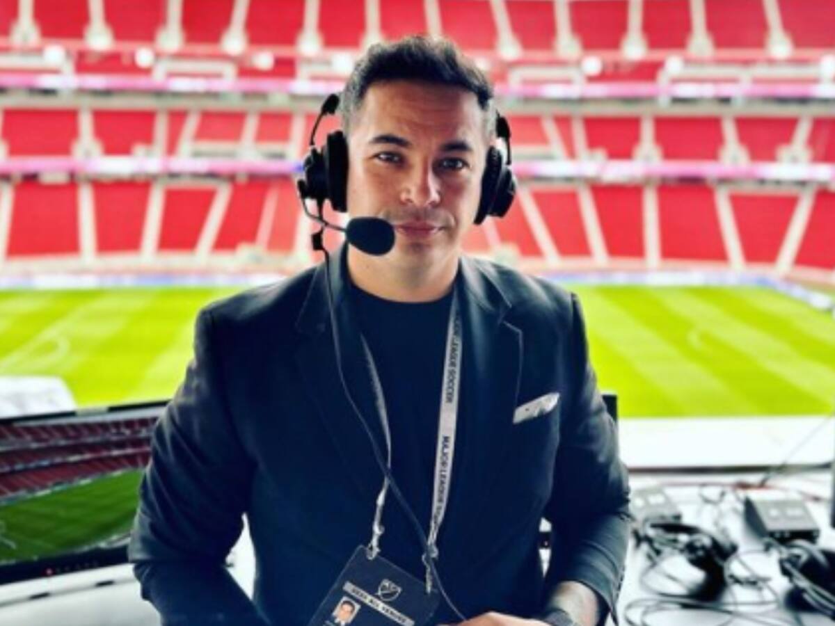 Óscar Salazar, el único relator colombiano en la MLS de Estados Unidos