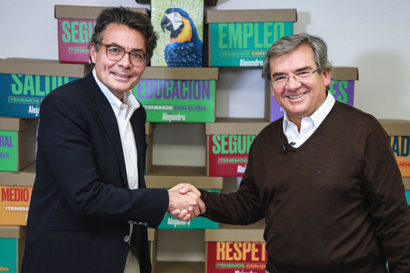 Alejandro Gaviria agradeció el apoyo de Germán Varón Cotrino. Foto: Cortesía equipo de Alejandro Gaviria