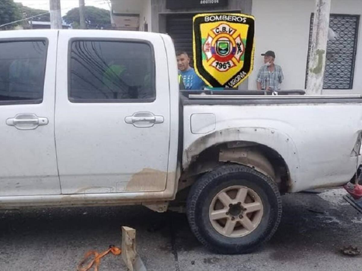 Cilindro que era transportado en una camioneta explotó en La Virginia, Risaralda