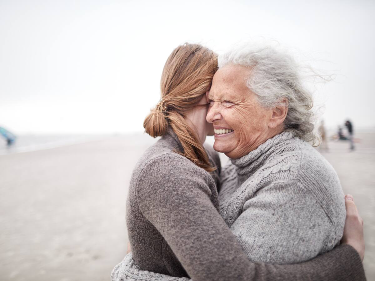 “A los 101 años mi abuela volvió a vivir”: Fiona Lauriol y el viaje que cambió un final anunciado