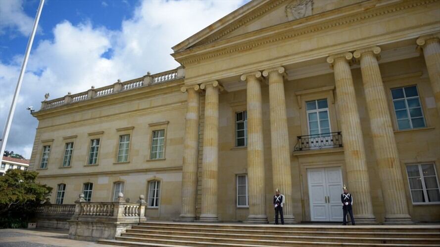 Presidencia contrató encuesta por más de $480 millones para medir percepción de gestión. Foto: Getty Images