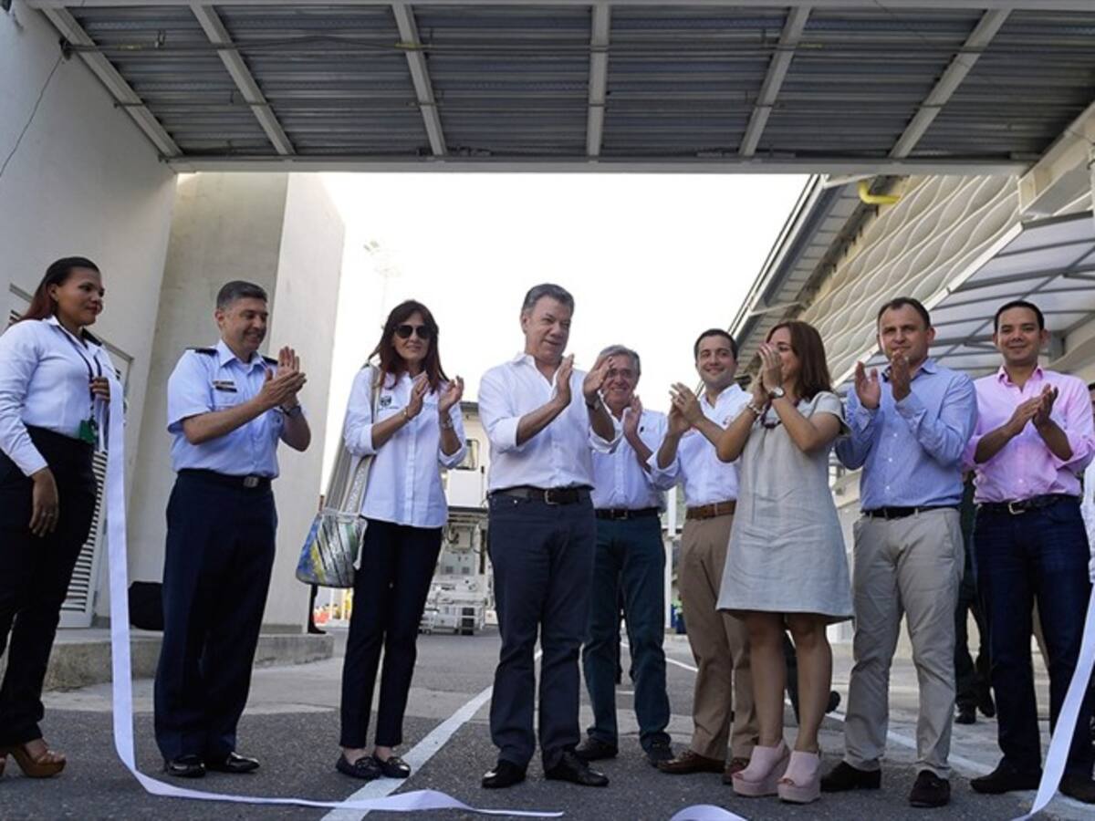 Sí habrá ampliación de pista en Aeropuerto de Santa Marta: Santos