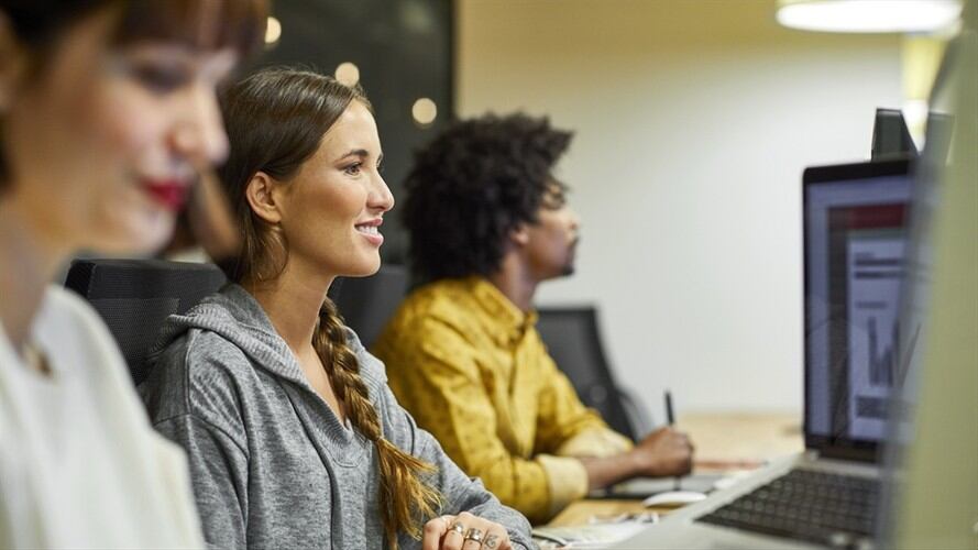 Abren Convocatoria para jóvenes sin experiencia. Foto: Getty Images