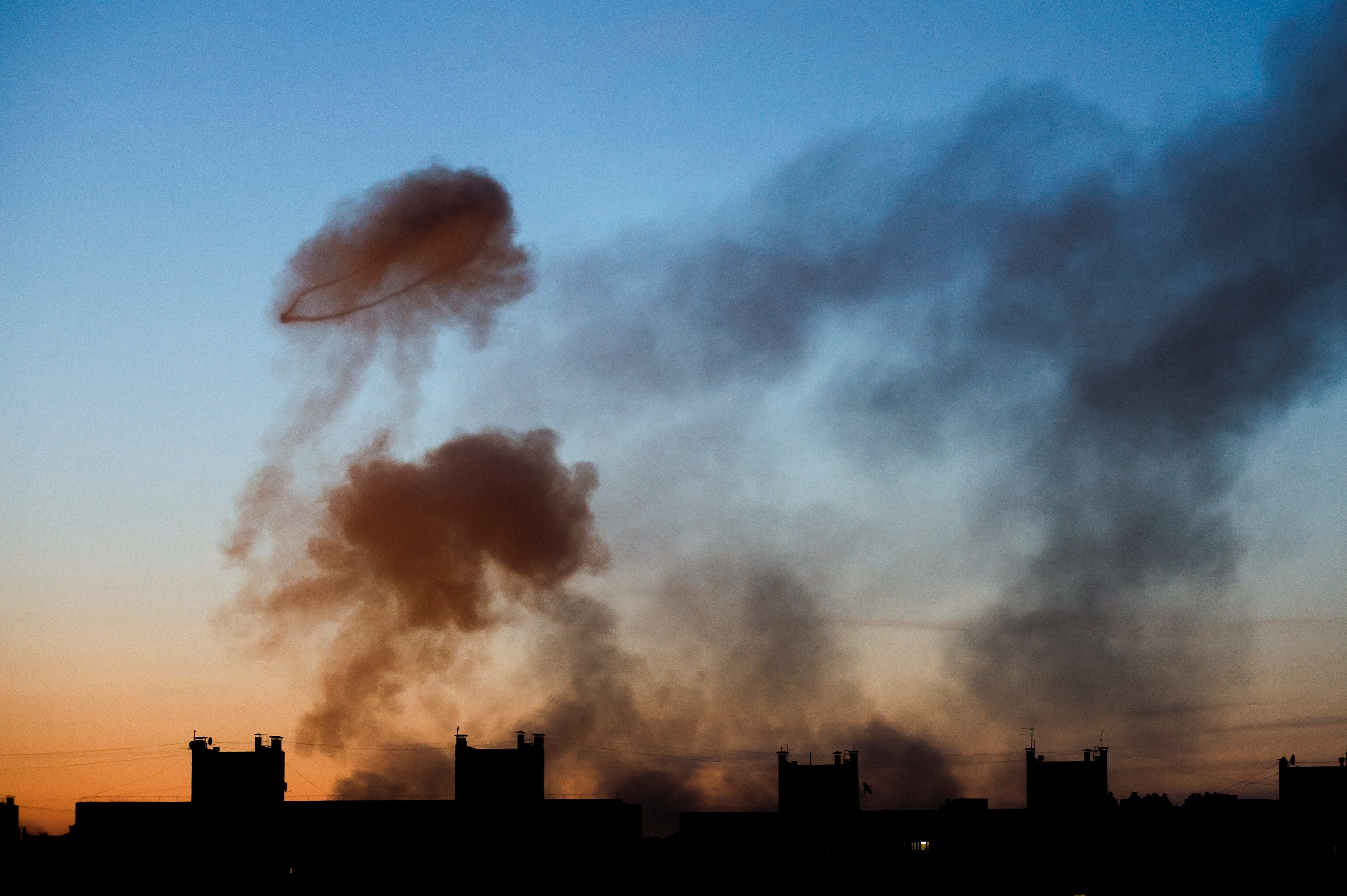 Ataques aéreos en Kiev, Ucrania. EFE/ Sergey Dolzhenko