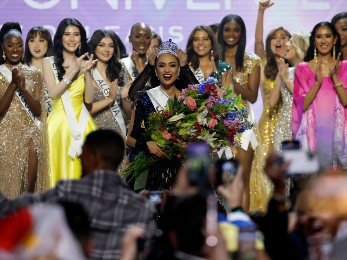 Tenía que ganar la mejor; es una gran oradora: presentador sobre nueva Miss Universo