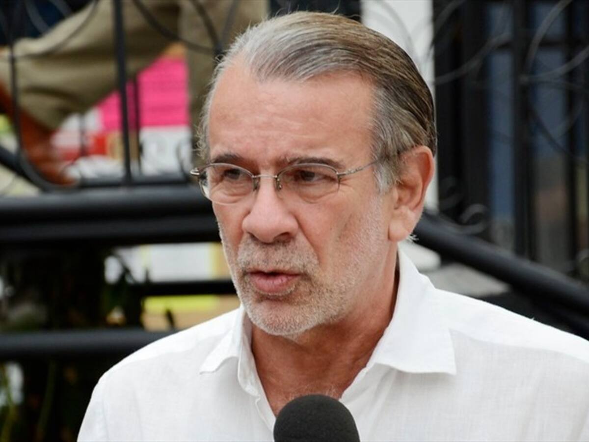 Decisión sobre Carlos Prasca tendría que tomarse en Consejo Superior, dice gobernador