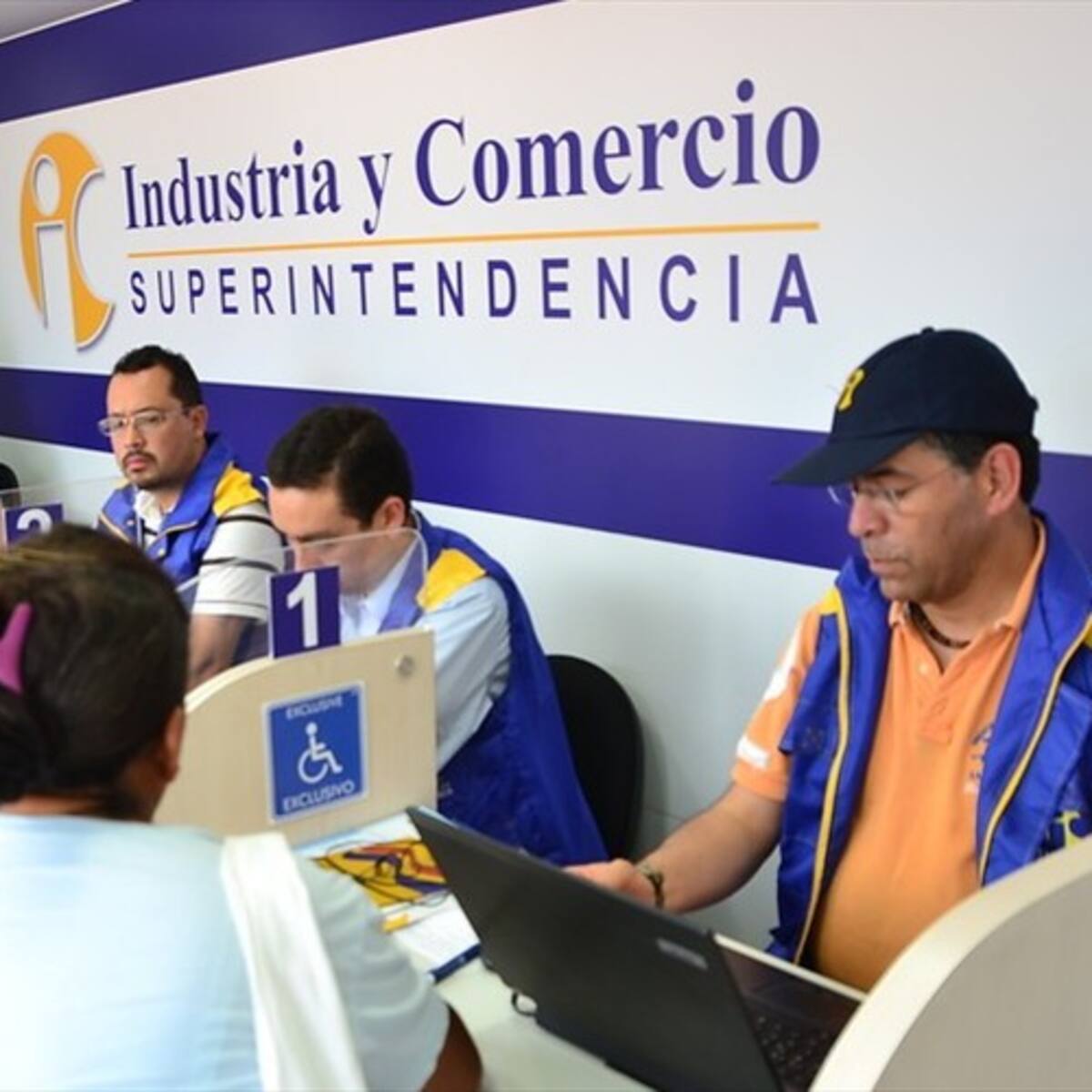 SIC multa a Win Sports por fallas en su plataforma digital en transmisiones de fútbol