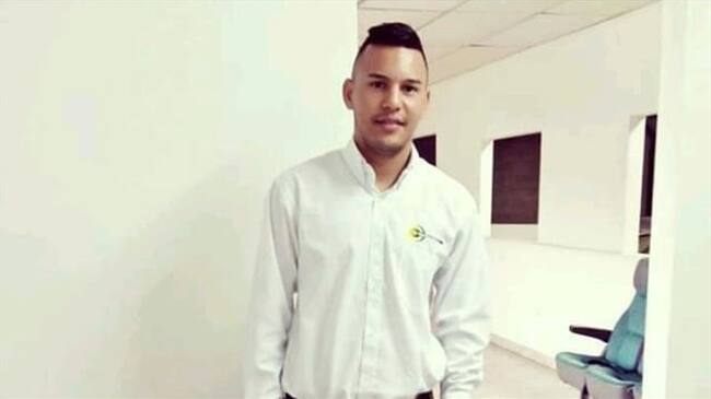 Se confirmó que el joven Carlos Enrique Rojas fue privado de la libertad en la noche de este sábado 17 de noviembre. Foto: Publicada por familiares