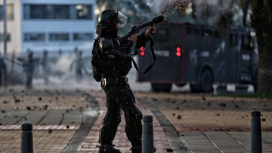 Esmad habría disparado contra joven estudiante, su pronóstico es reservado. Foto: Colprensa