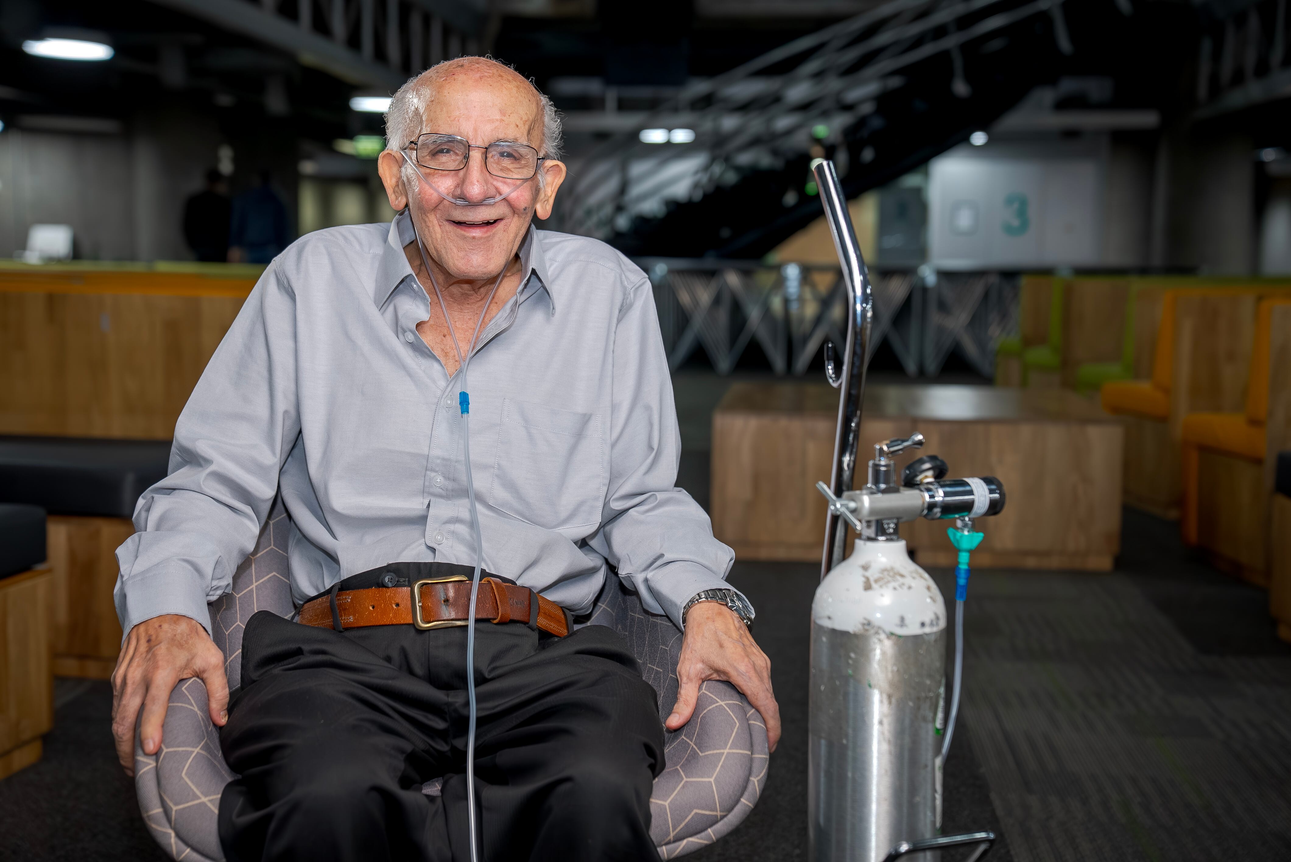 Además del programa que le ha permitido a Manuel Londoño convertirse en aprendiz, EPM lidera otras iniciativas que apoyan la educación y contratación de mujeres carreras históricamente masculinizadas. | Foto: W Radio