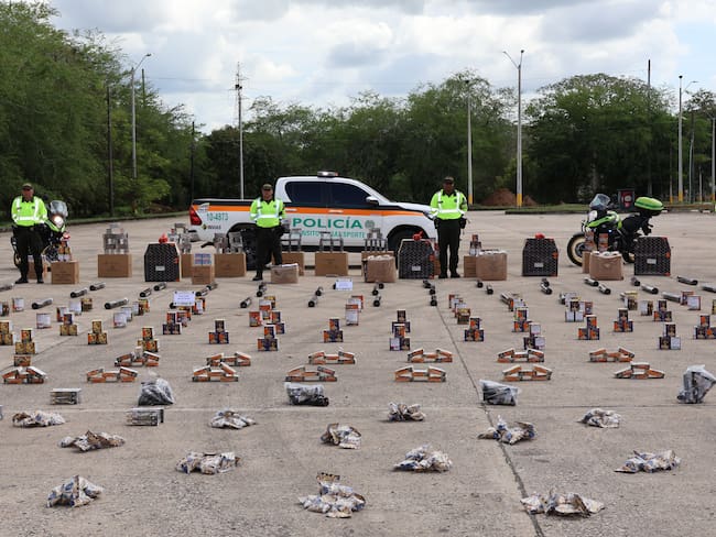 Policía de Tránsito incautó 800 kilos de pólvora en vía nacional de Córdoba. Foto: suministrada.