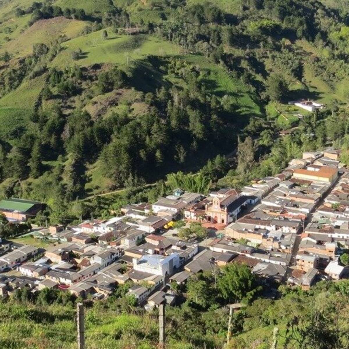 Aumentó a 10 el número de personas fallecidas por avenida torrencial en Abriaquí, Antioquia