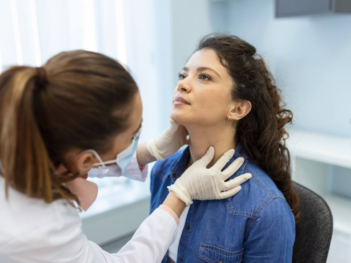 Señales de alerta del cáncer de cabeza y cuello: revisar su boca es clave, según experto