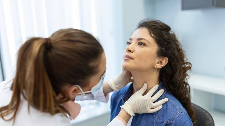 Señales de alerta del cáncer de cabeza y cuello: revisar su boca es clave, según experto