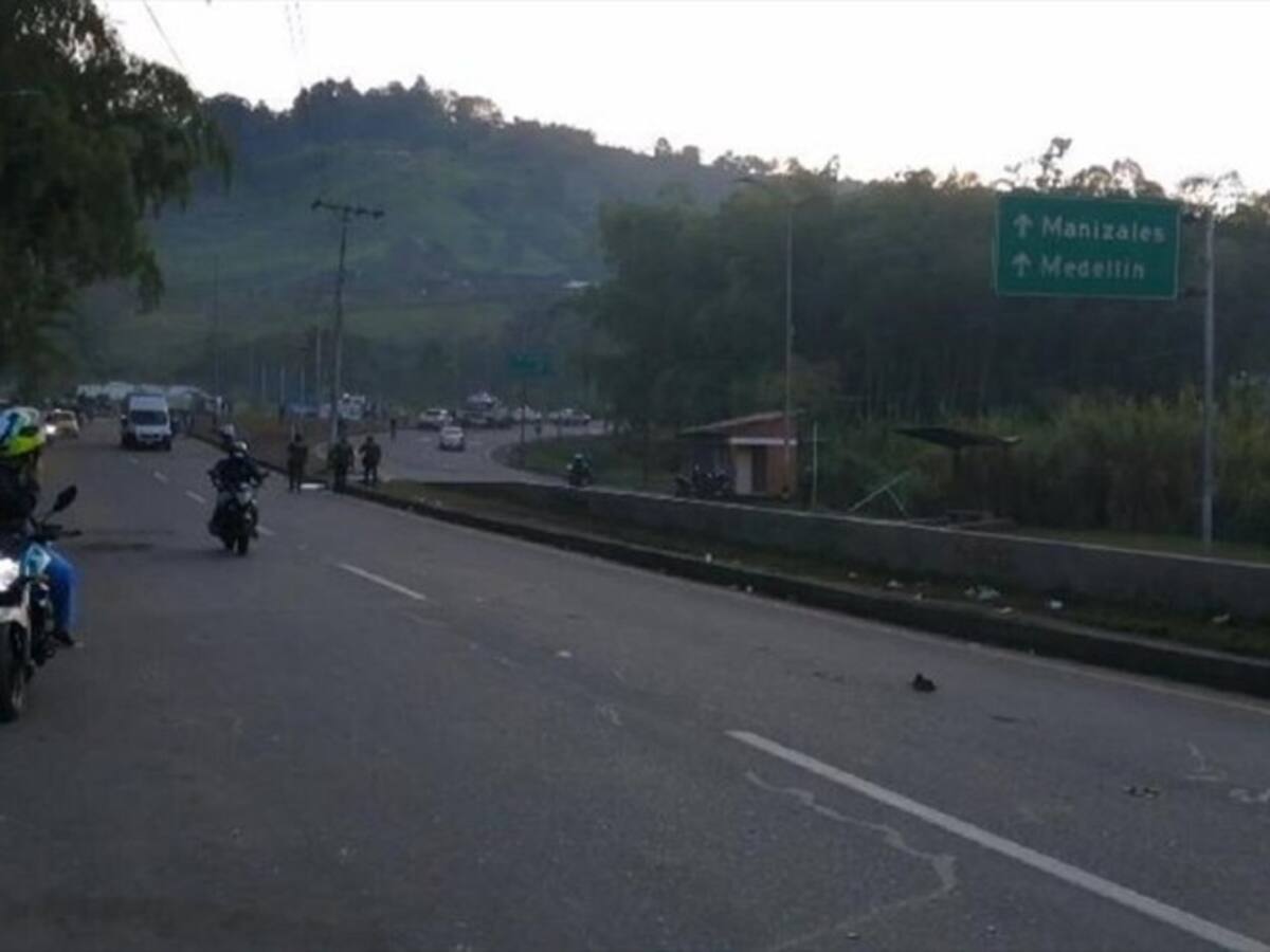 Habilitada la vía Pereira - Manizales tras intervención del Esmad este jueves