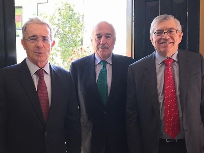 Uribe, Pastrana y Gaviria acordaron impulsar agenda legislativa común. Foto: La w