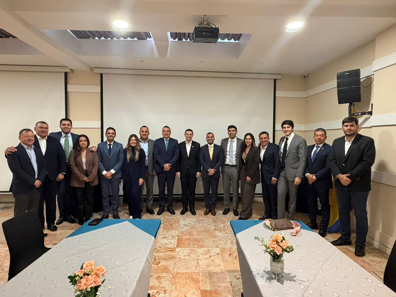 Golpe a candidatura de Efraín Cepeda: con carta, sector conservador sella apoyo a ‘Pipe Córdoba’