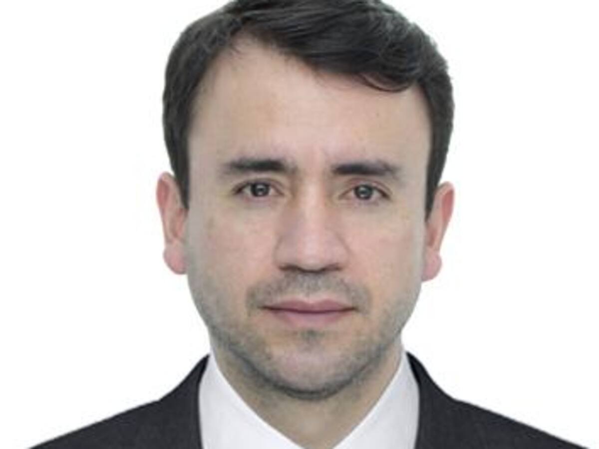 Implicaciones de mezclar varios tipos de licor a la hora de tomar: ¿qué dice experto?