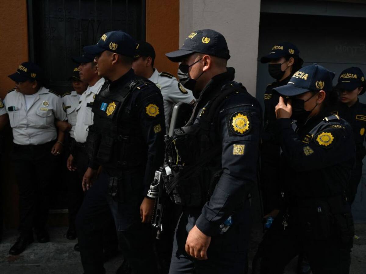 Fiscalía de Guatemala allana sede del partido Movimiento Semilla