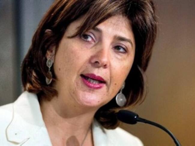 La Canciller  María Ángela Holguín  reafirmó la posición del Gobierno frente a la búsqueda del restablecimiento del diálogo