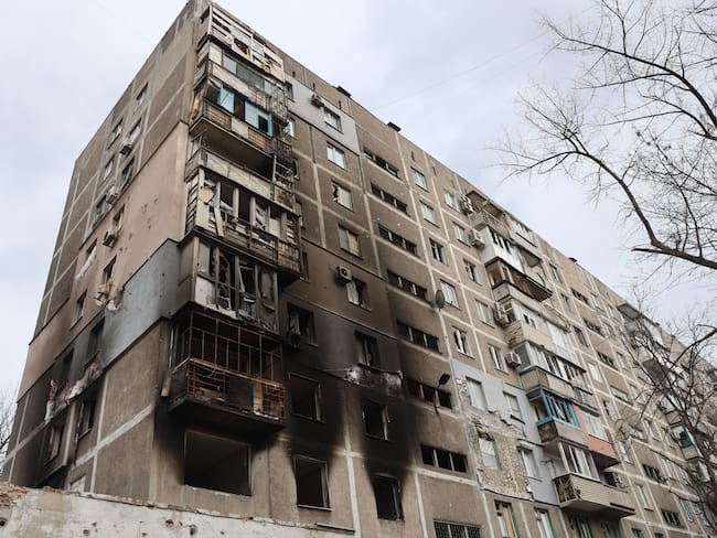 MARIUPOL, UKRAINE - APRIL 4: A view of burned apartment amid the ongoing conflict in the city of Mariupol under the control of the Russian military and pro-Russian separatists, on April 4, 2022. (Photo by Leon Klein/Anadolu Agency via Getty Images)