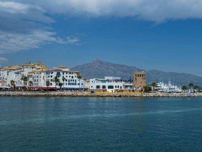 La dramática historia de una colombiana que teme por su vida en Puerto Banús, España