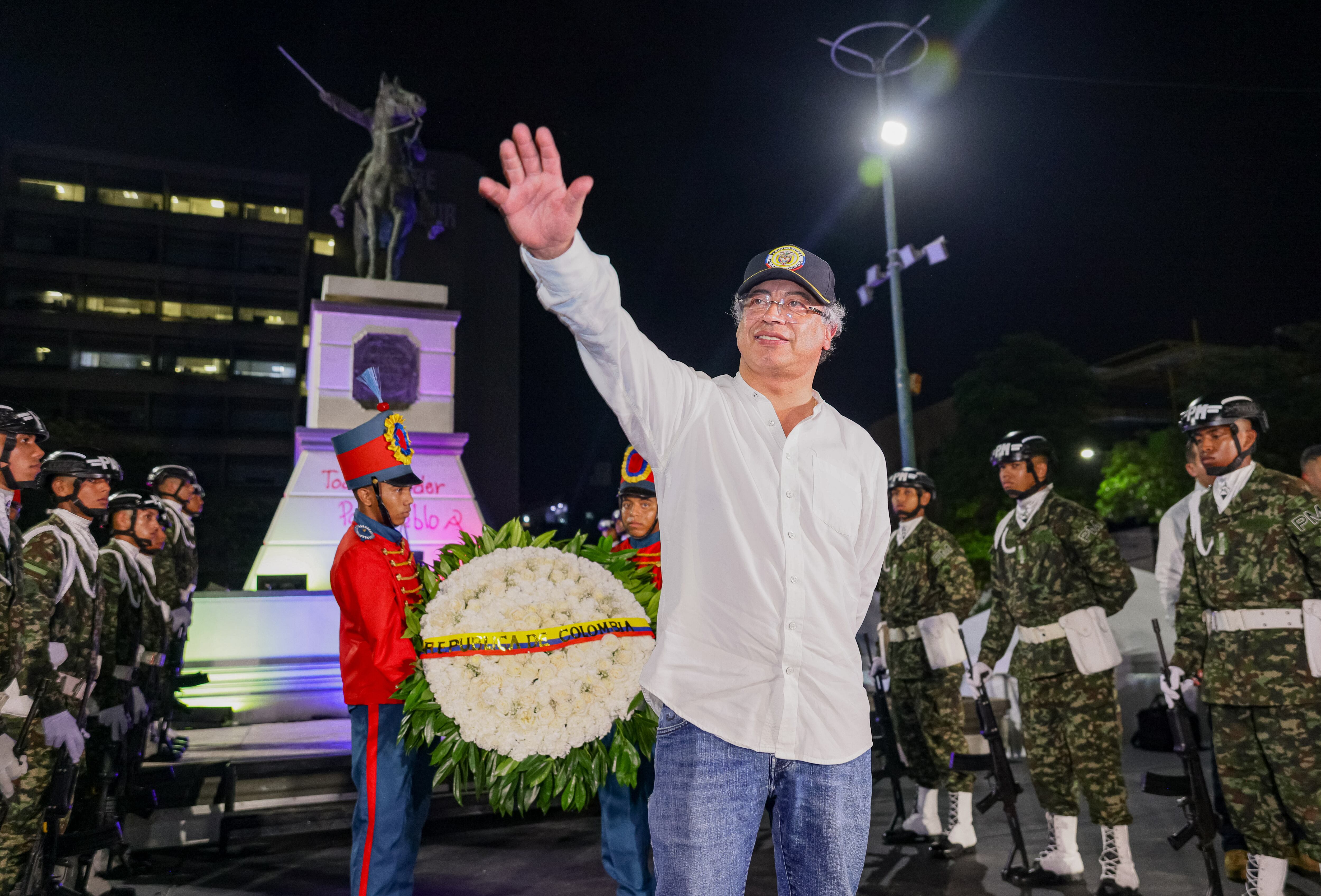 Presidente Petro envió un mensaje a la Policía. EFE/ Presidencia De Colombia / SOLO USO EDITORIAL/ NO VENTAS /SOLO DISPONIBLE PARA ILUSTRAR LA NOTICIA QUE ACOMPAÑA (CRÉDITO OBLIGATORIO)