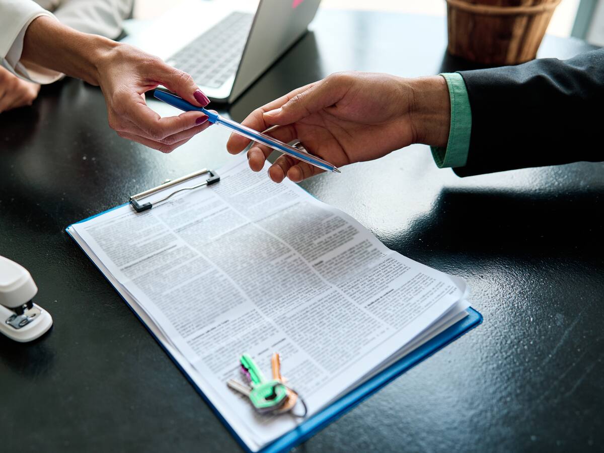 ¿Qué debe contener un contrato de arrendamiento de vivienda? Link para elaborarlo de manera online