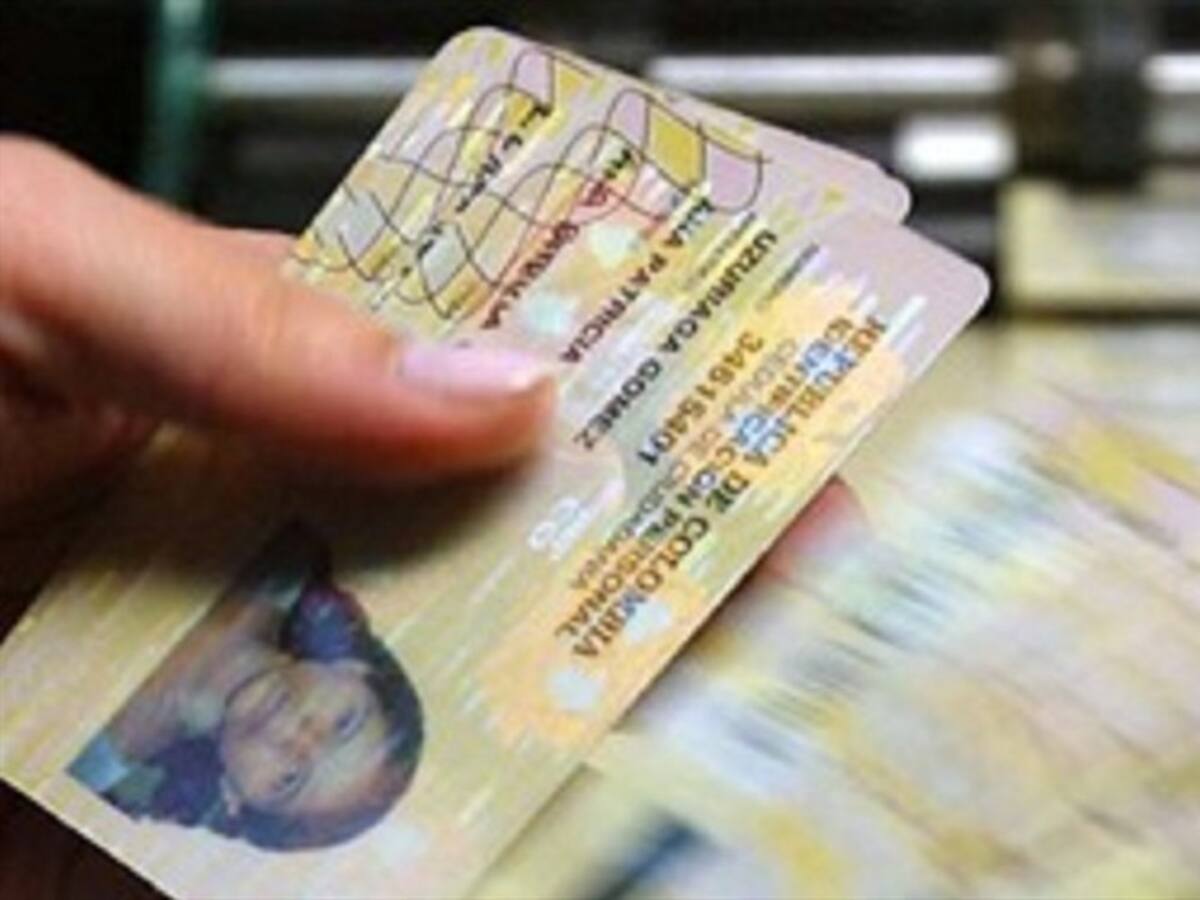 "Feria de avales" causa revuelo en Santander