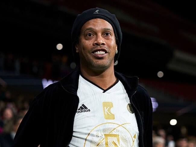 Juez decide mantener en prisión preventiva a Ronaldinho en Paraguay. Foto: Getty Images