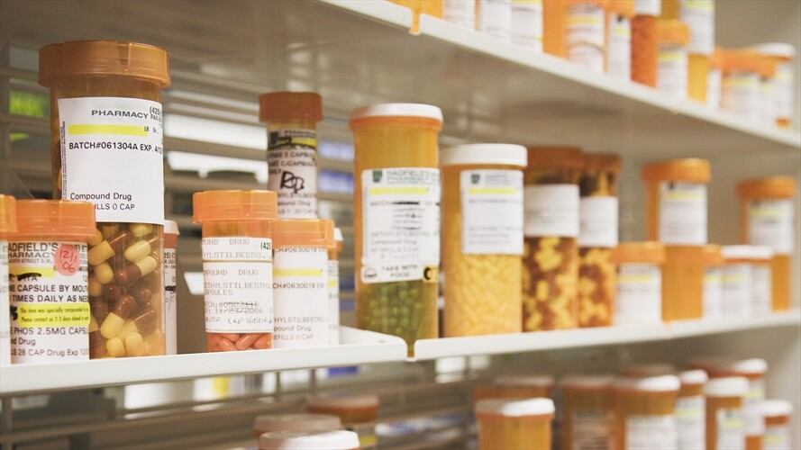 Los investigadores están analizando la reacción de la enfermedad frente a medicamentos que fueron creados para otros padecimientos.. Foto: Getty Images