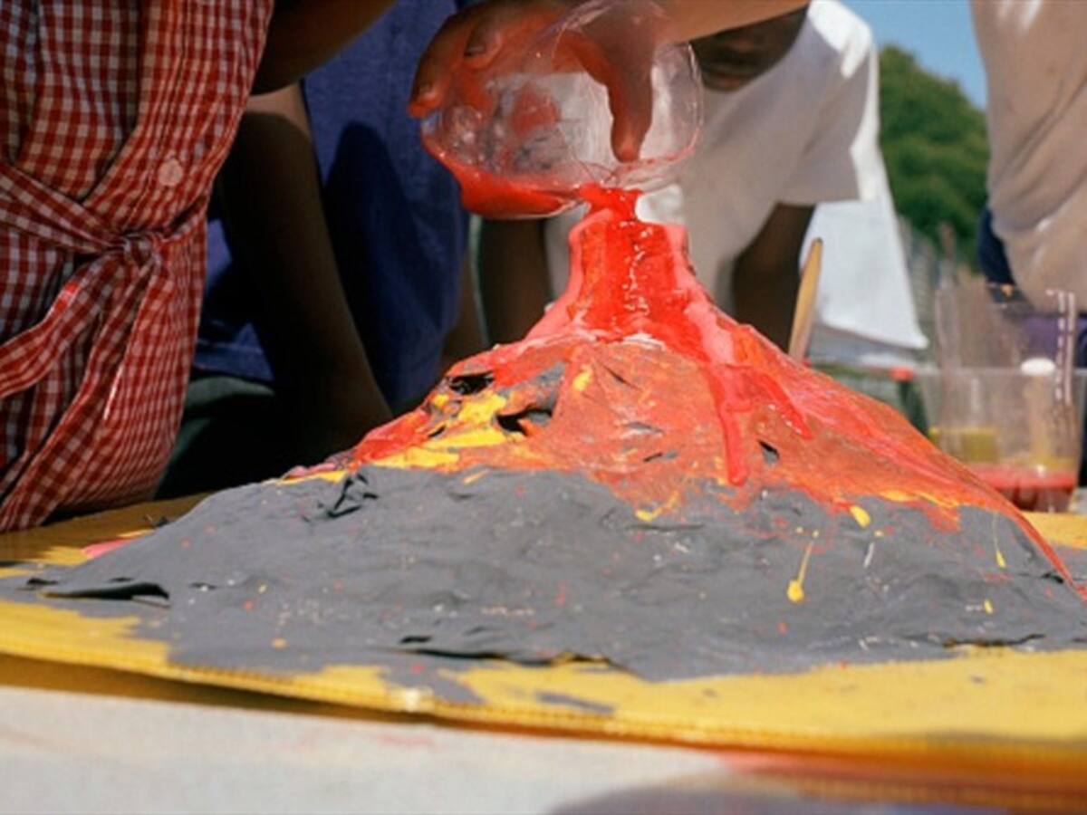 Erupción de proyecto escolar causa 59 heridos en colegio de la India