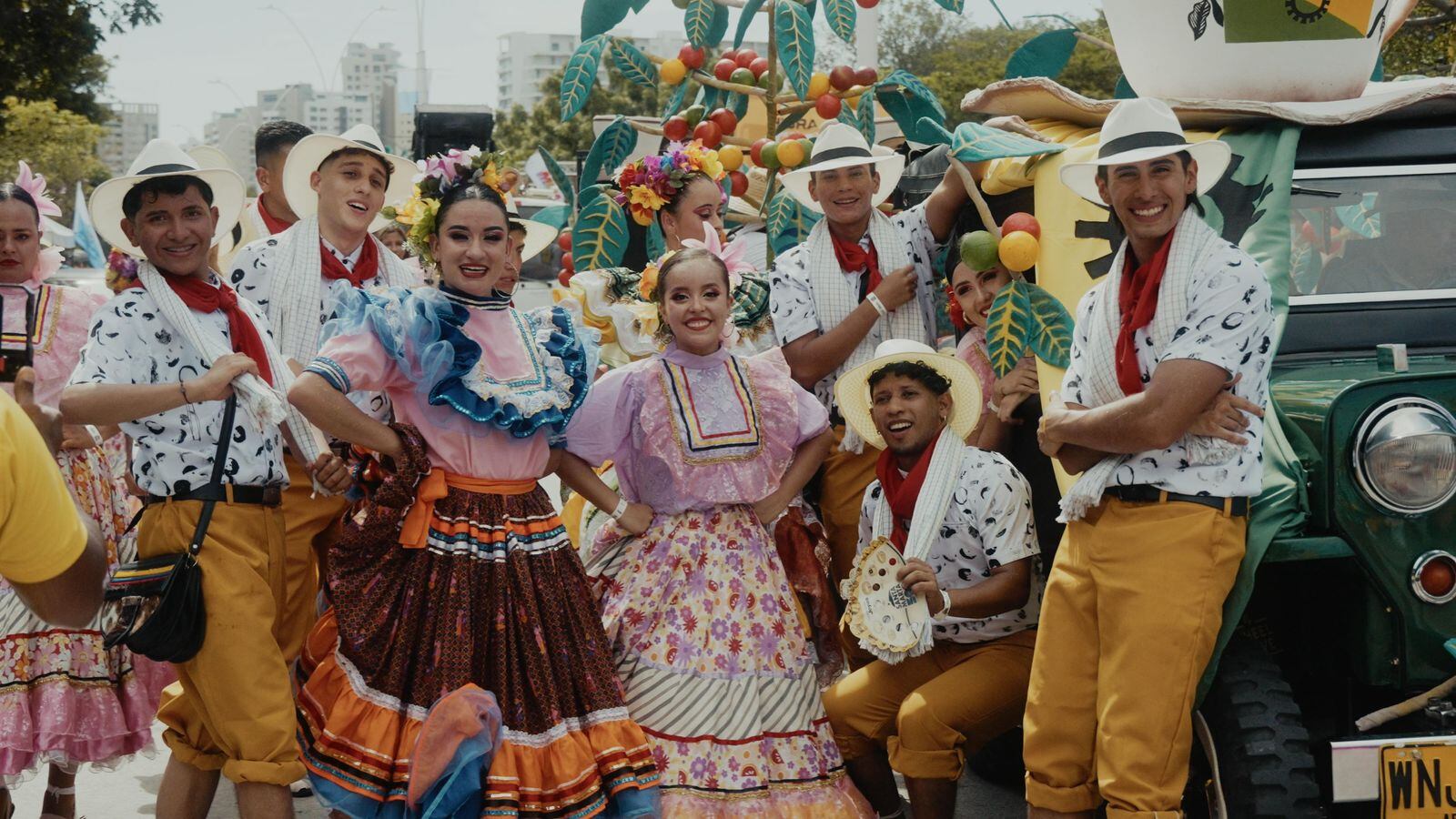 Delegaciones del interior del país durante el desfile folclórico/ Alcaldía de Santa Marta.