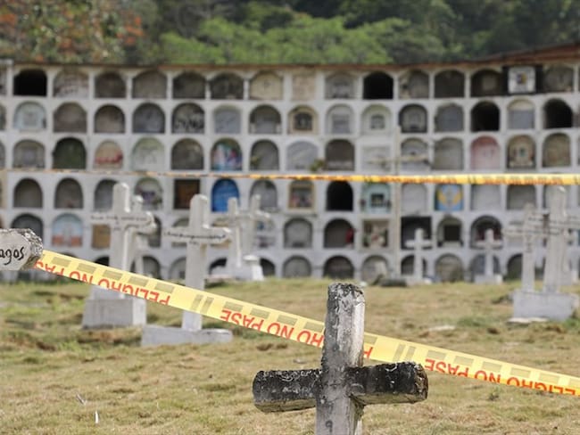 Piden a la JEP que garantice la custodia de los cuerpos de más de 400 cementerios del país