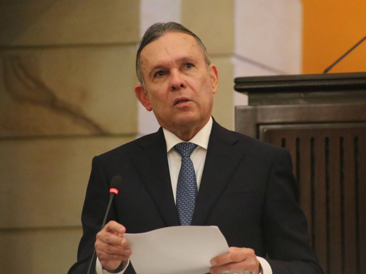 En memoria de Miguel Uribe debemos devolver la seguridad a Colombia: Efraín Cepeda