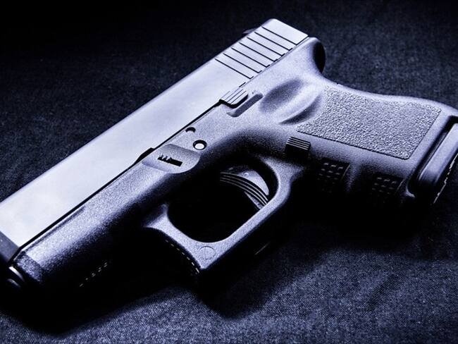 Proyecto buscaría legalizar el porte de armas en el país. Foto: Getty Images